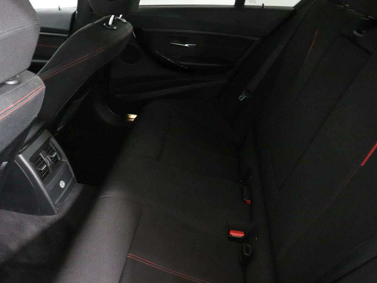 BMW 3 серии б/у, 2012, Автоматическая. Фото: #8