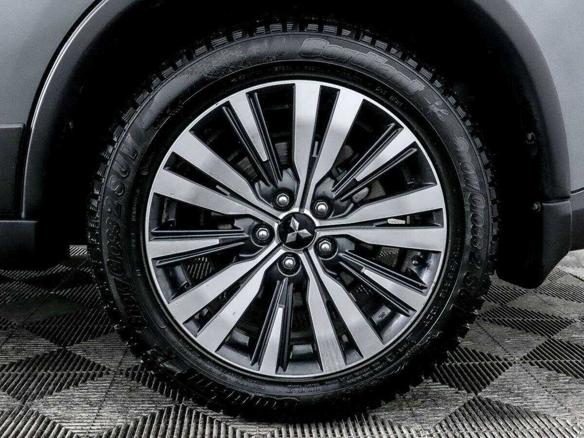 Mitsubishi Outlander б/у, 2021, Вариатор. Фото: #11
