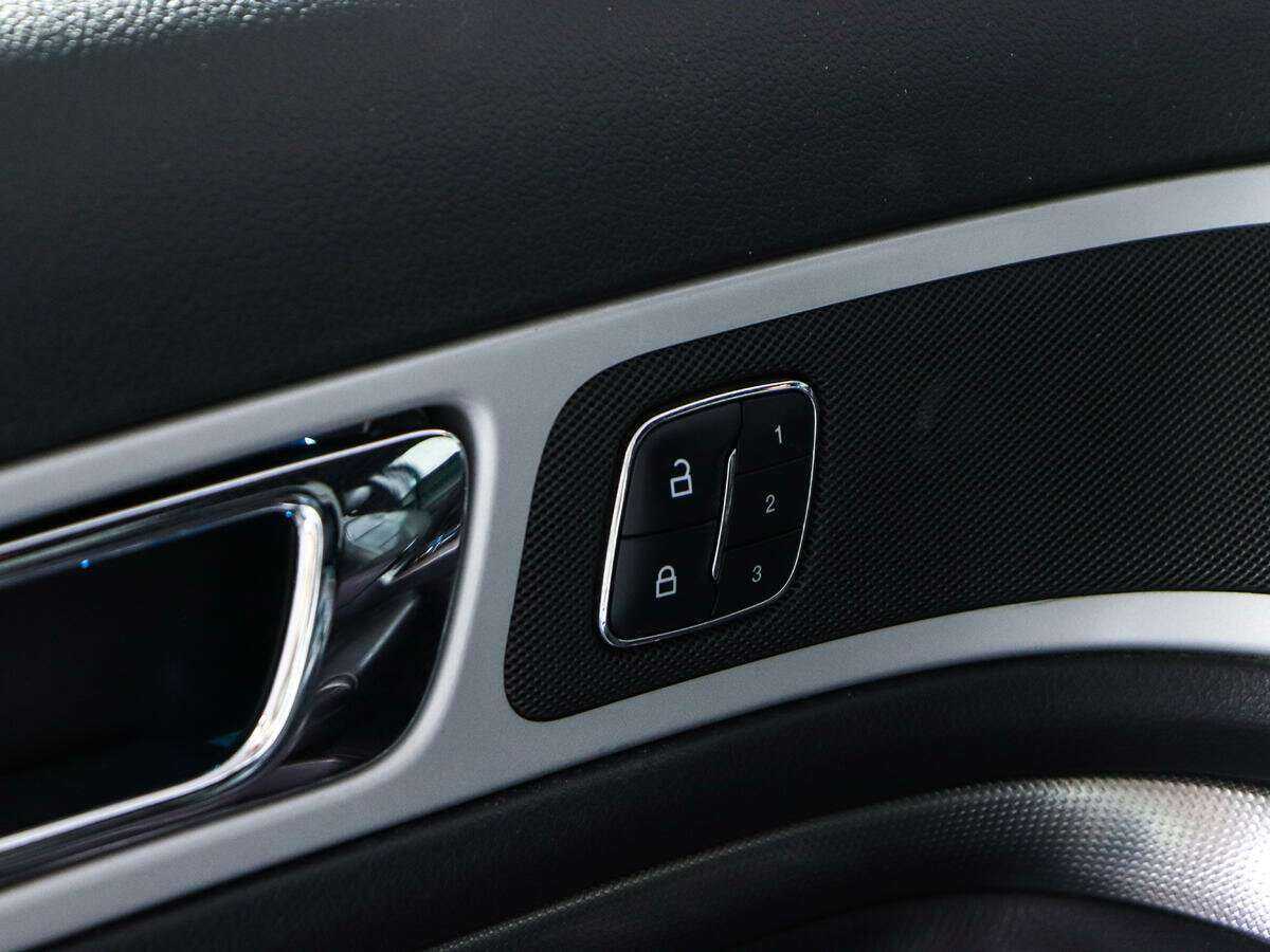 Ford Explorer б/у, 2014, Автоматическая. Фото: #19