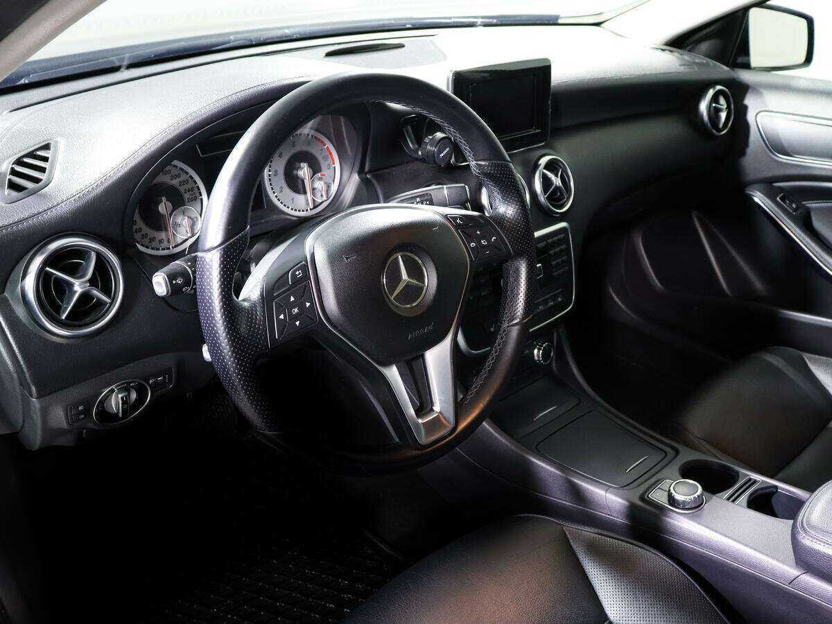 Mercedes-Benz A-Класс б/у, 2013, Роботизированная. Фото: #12