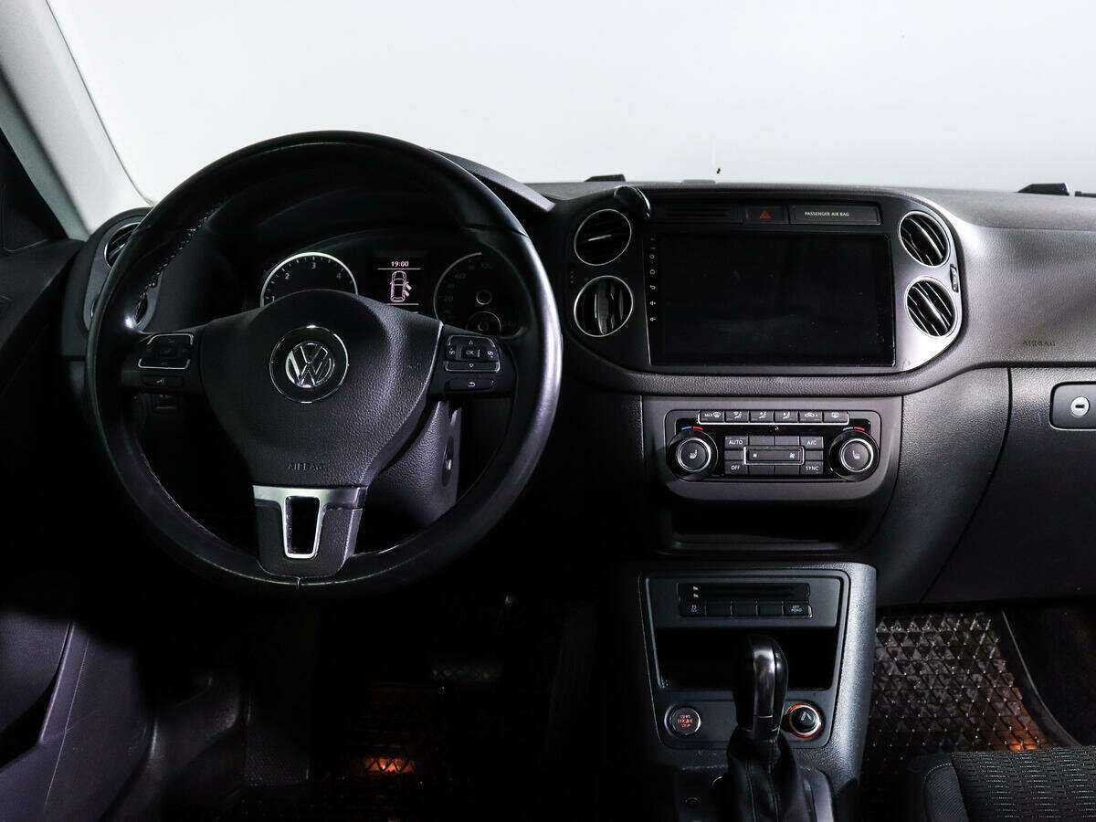 Фольксваген Тигуан б/у, 2012, Автоматическая. Фото: #11