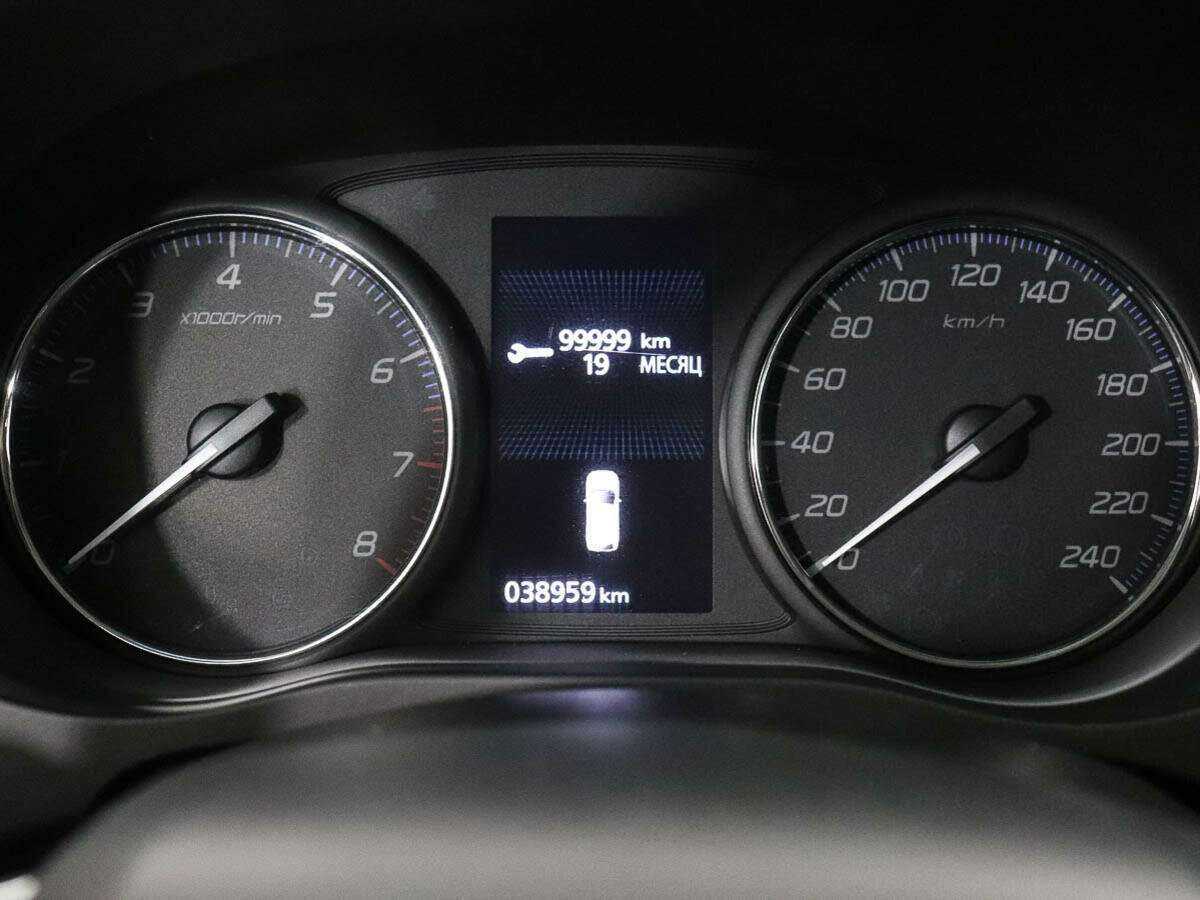 Mitsubishi Outlander б/у, 2018, Вариатор. Фото: #9