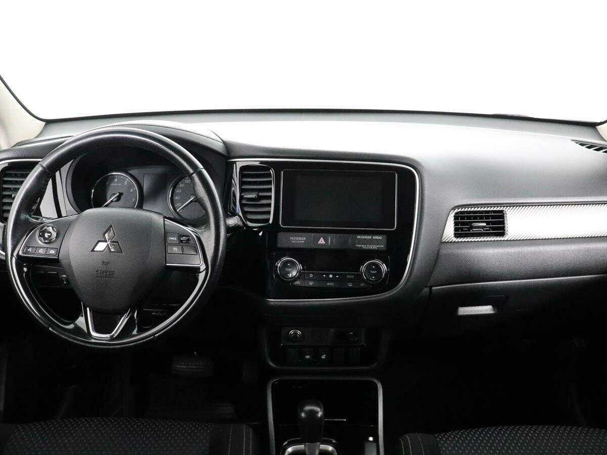Mitsubishi Outlander б/у, 2018, Вариатор. Фото: #10