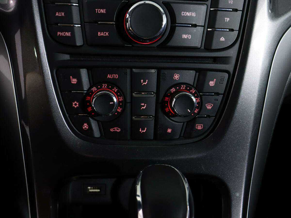 Опель Астра б/у, 2013, Автоматическая. Фото: #17