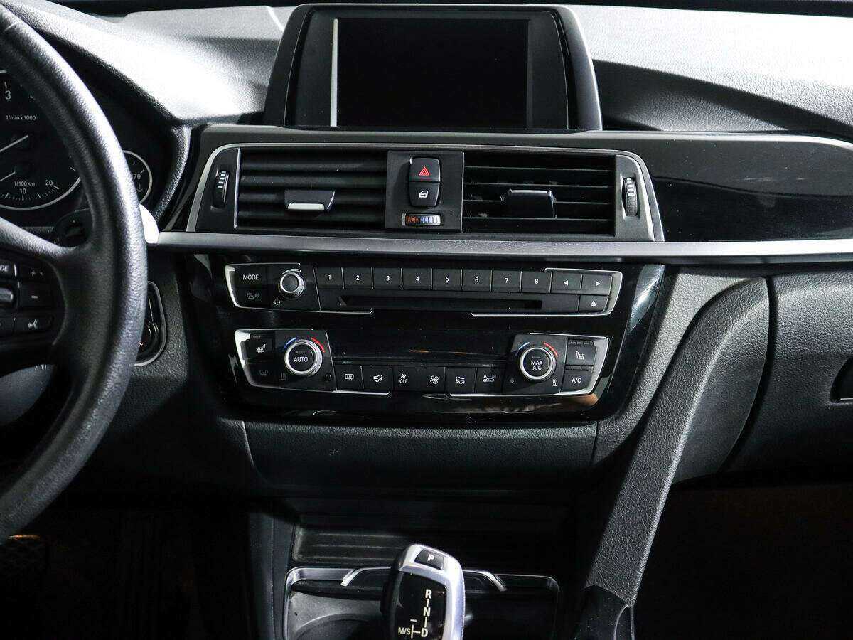 BMW 3 серии б/у, 2017, Автоматическая. Фото: #8