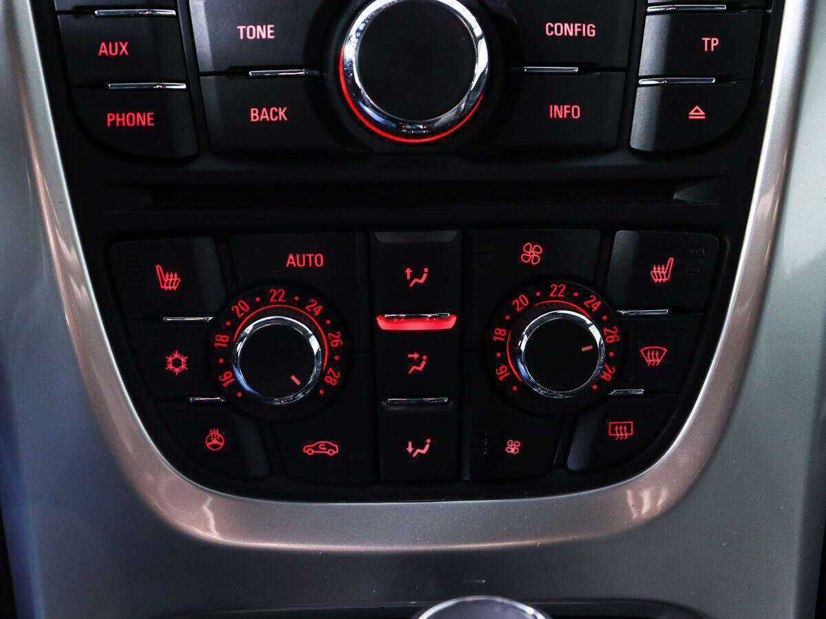 Opel Astra б/у, 2013, Автоматическая. Фото: #14