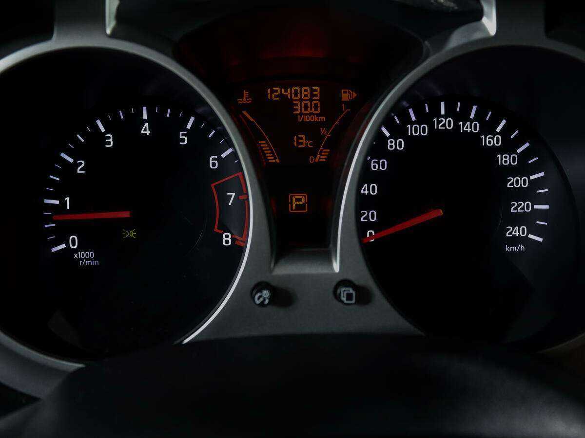 Ниссан Жук б/у, 2012, Вариатор. Фото: #10