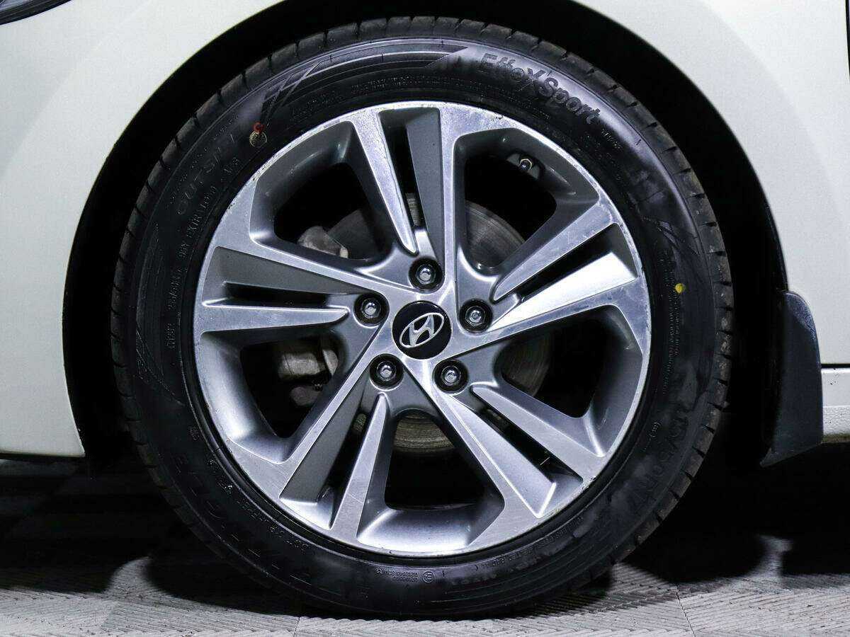 Хендай Елантра б/у, 2018, Автоматическая. Фото: #14