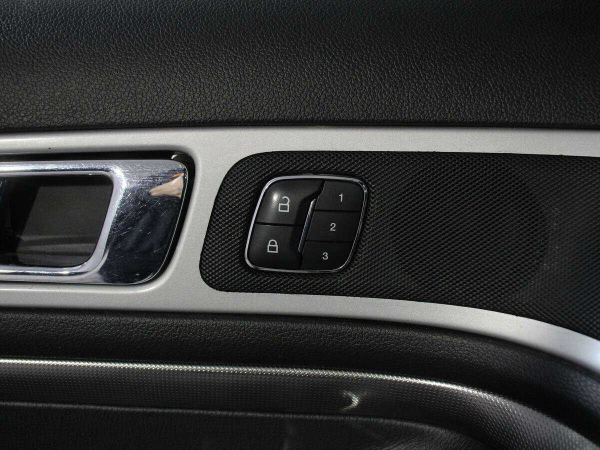 Ford Explorer б/у, 2013, Автоматическая. Фото: #16