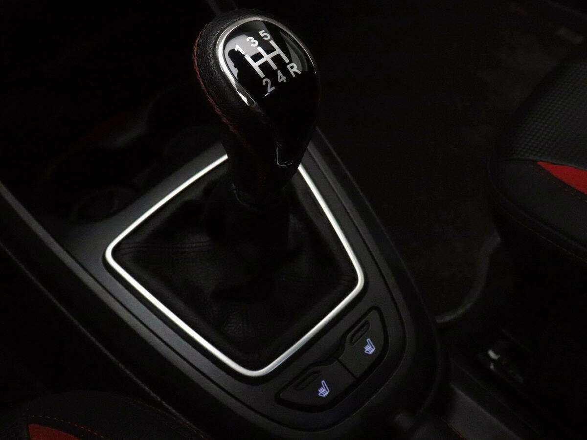 Lada (ВАЗ) Vesta б/у, 2020, Механическая. Фото: #11