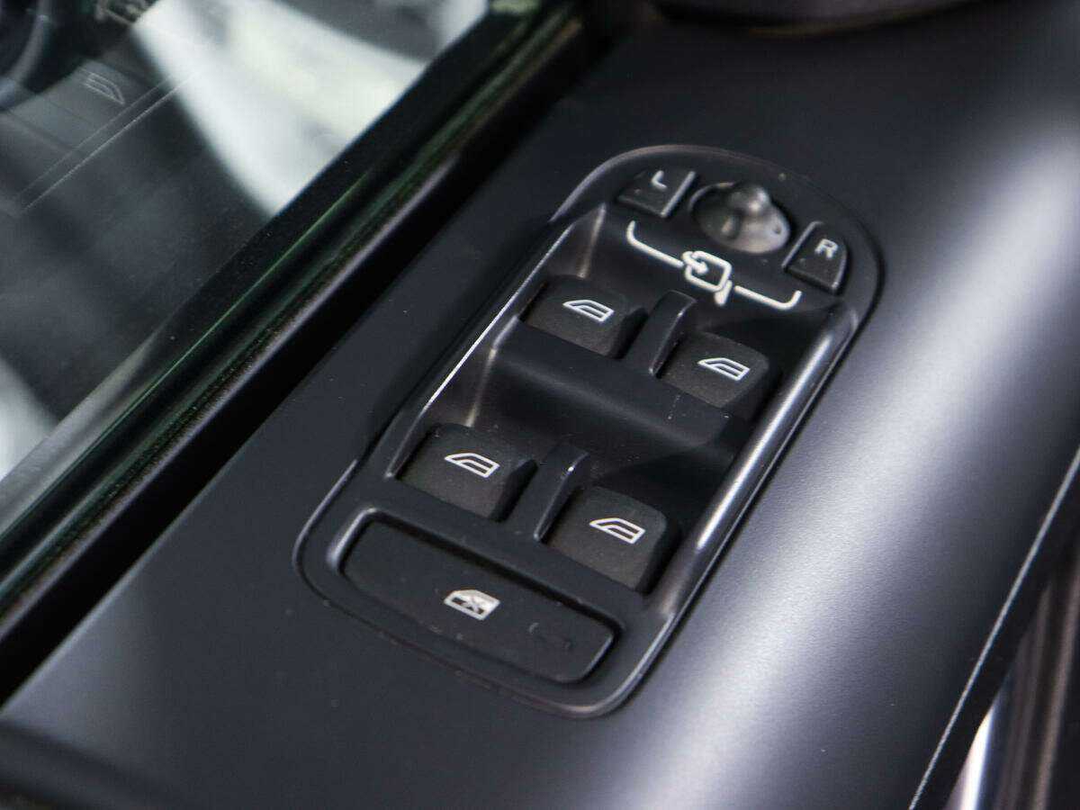 Land Rover Freelander б/у, 2013, Автоматическая. Фото: #13