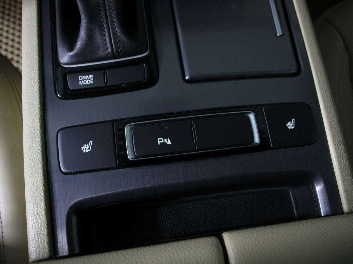 Hyundai Genesis б/у, 2015, Автоматическая. Фото: #18