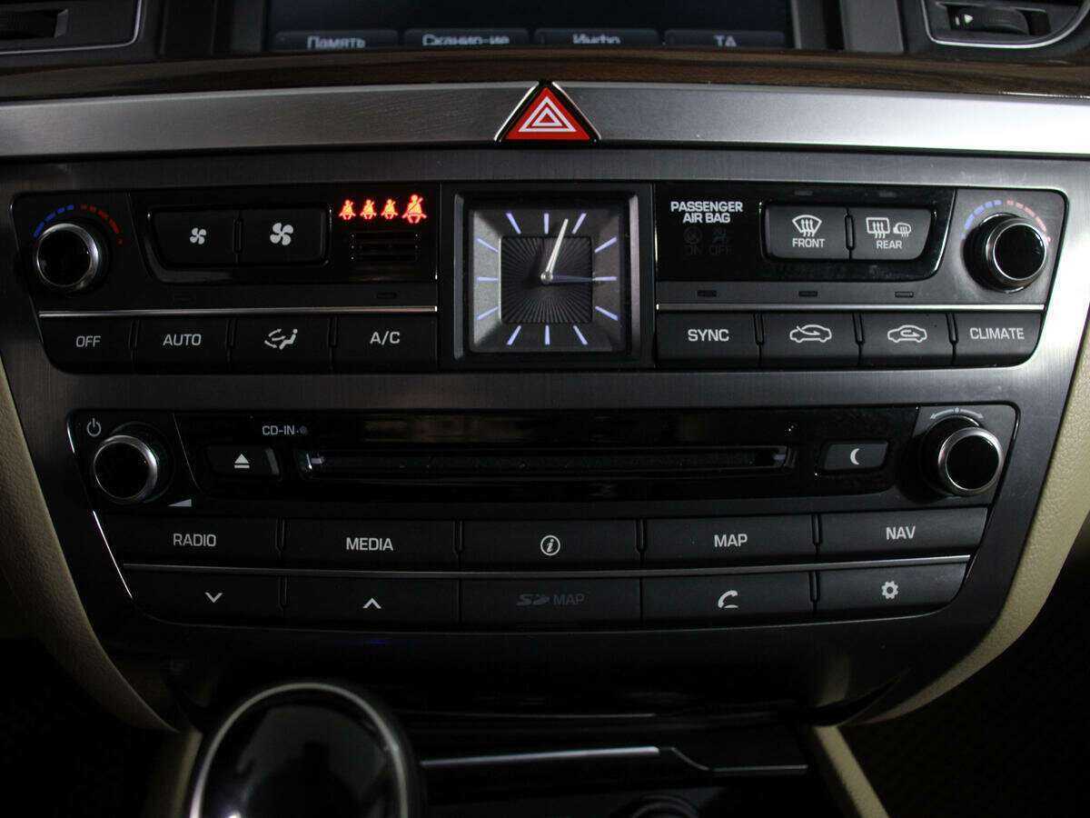 Hyundai Genesis б/у, 2015, Автоматическая. Фото: #20