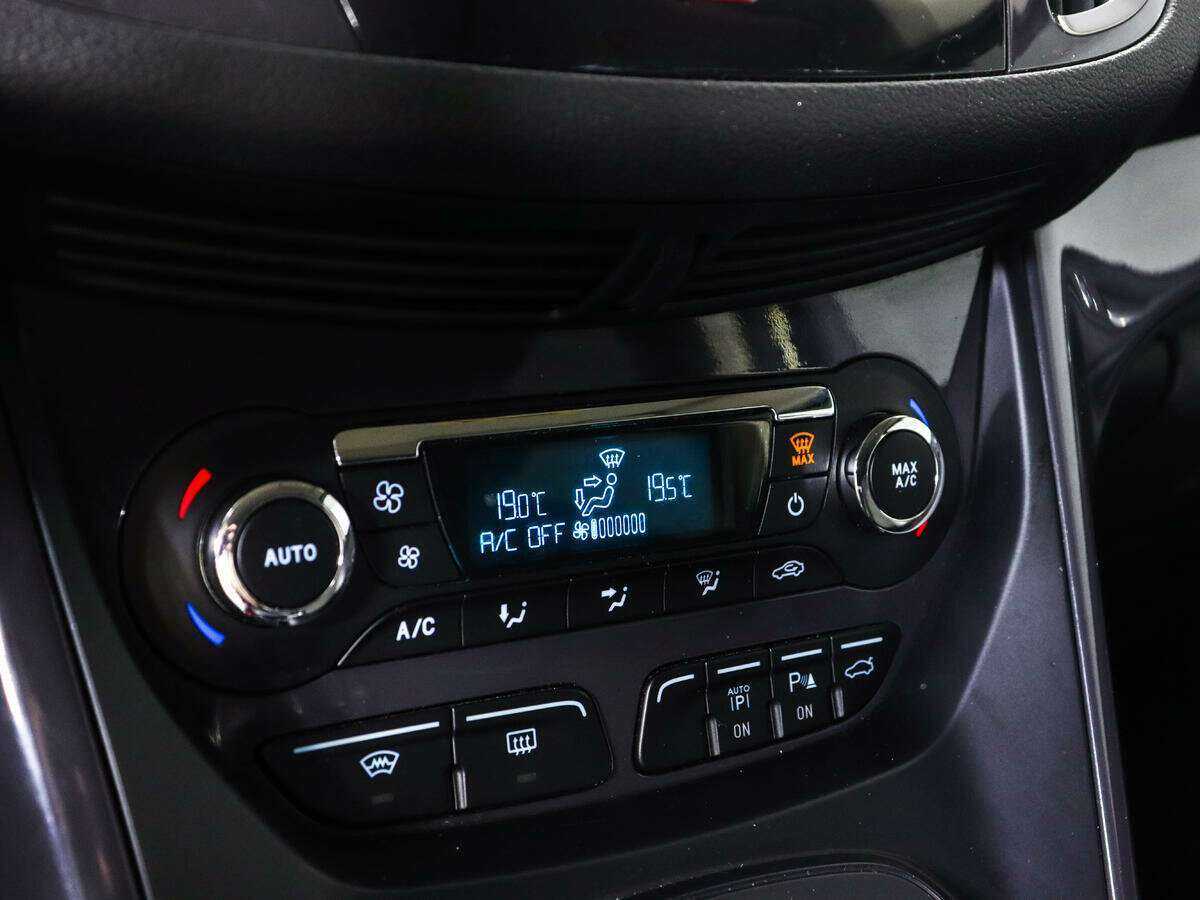 Форд Куга б/у, 2015, Автоматическая. Фото: #18