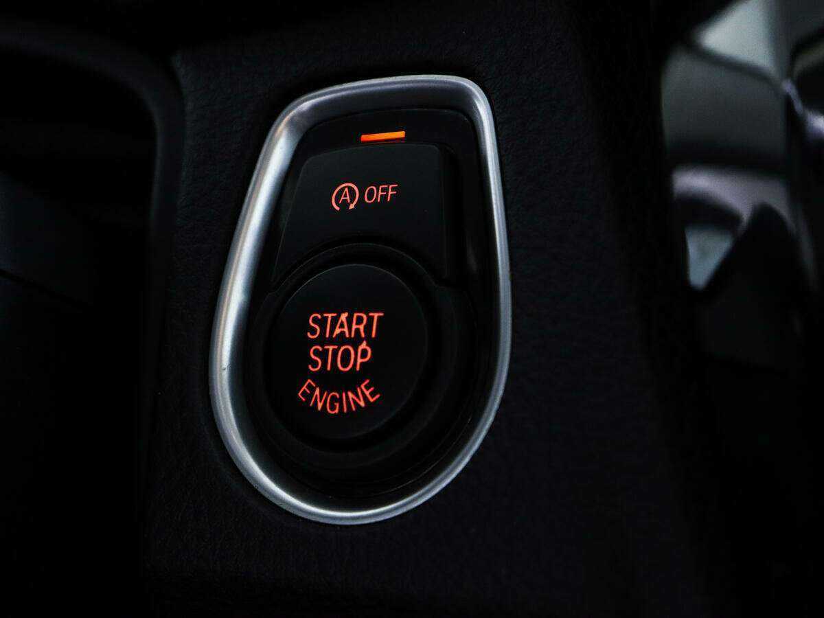 BMW 3 серии б/у, 2016, Автоматическая. Фото: #14