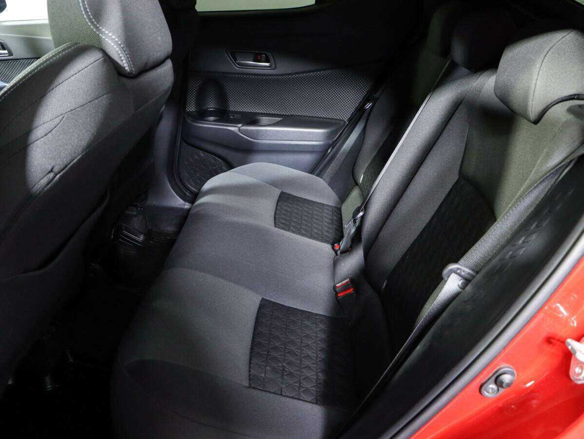 Toyota C-HR б/у, 2019, Вариатор. Фото: #7