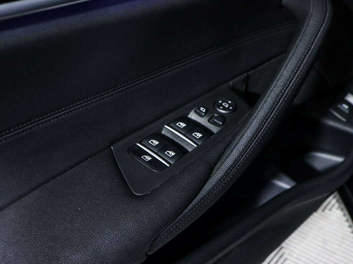 BMW 5 серии б/у, 2017, Автоматическая. Фото: #16