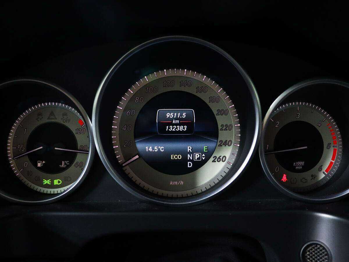 Mercedes-Benz E-Класс б/у, 2015, Автоматическая. Фото: #10