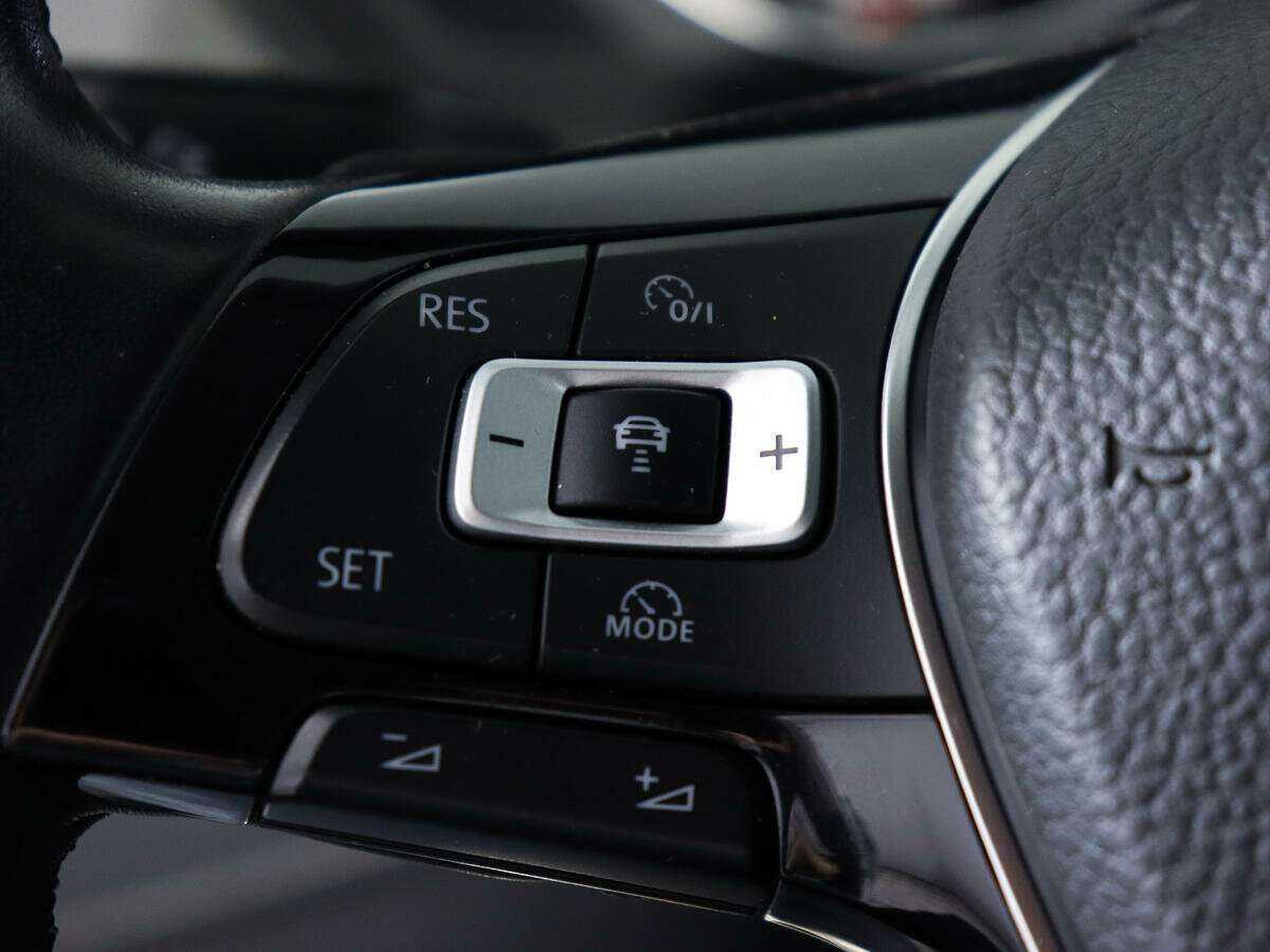 Volkswagen Tiguan б/у, 2018, Роботизированная. Фото: #18