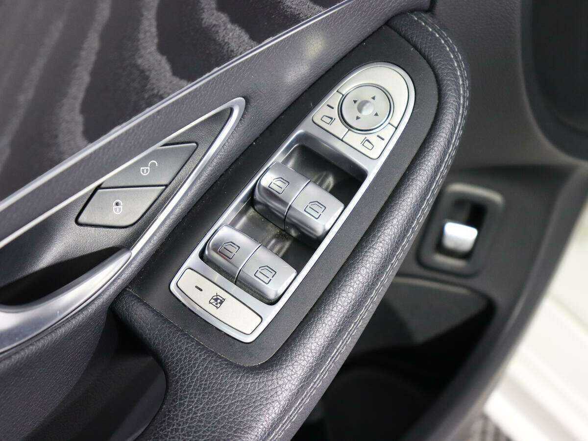 Mercedes-Benz C-Класс б/у, 2018, Автоматическая. Фото: #11