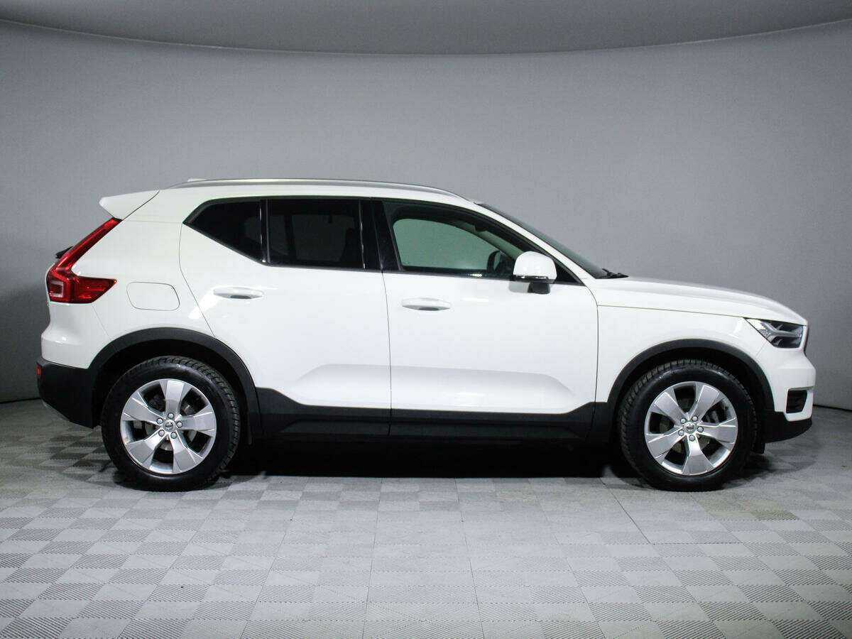 Volvo XC40 б/у, 2019, Автоматическая. Фото: #3