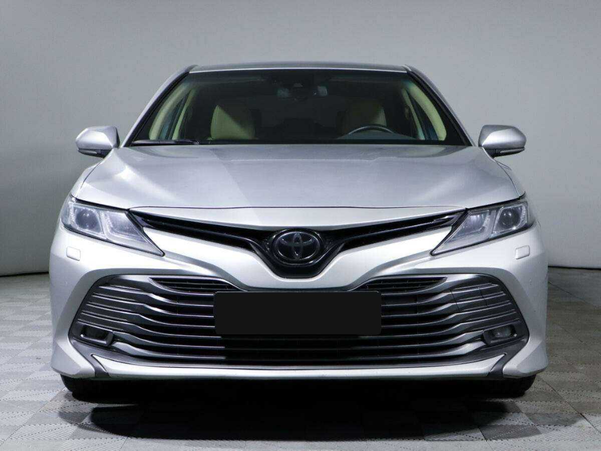 Toyota Camry б/у, 2020, Автоматическая. Фото: #1