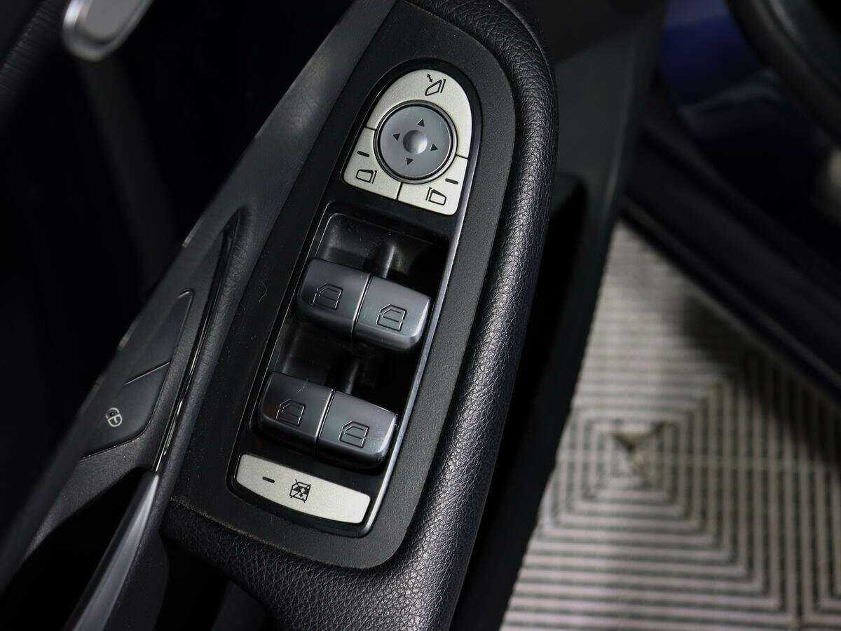 Mercedes-Benz C-Класс б/у, 2018, Автоматическая. Фото: #12