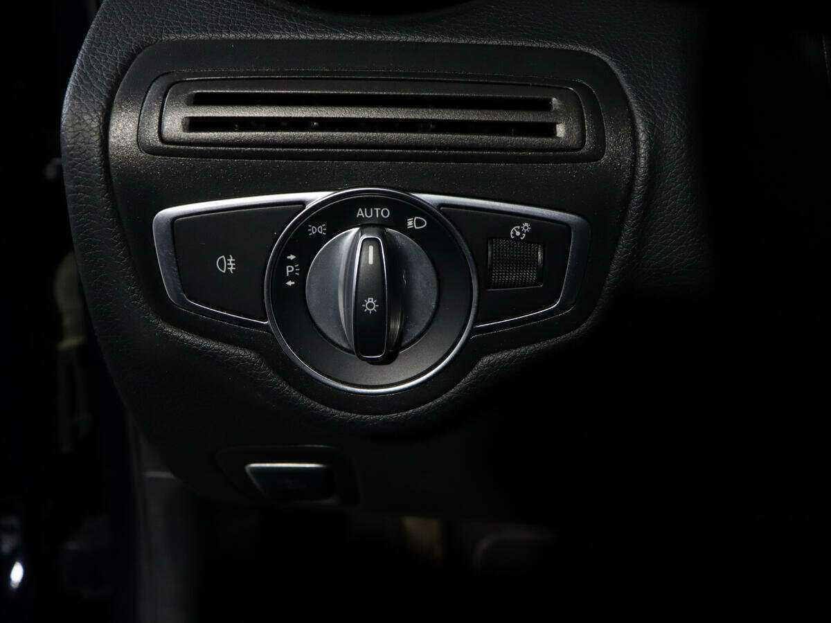 Mercedes-Benz C-Класс б/у, 2018, Автоматическая. Фото: #15