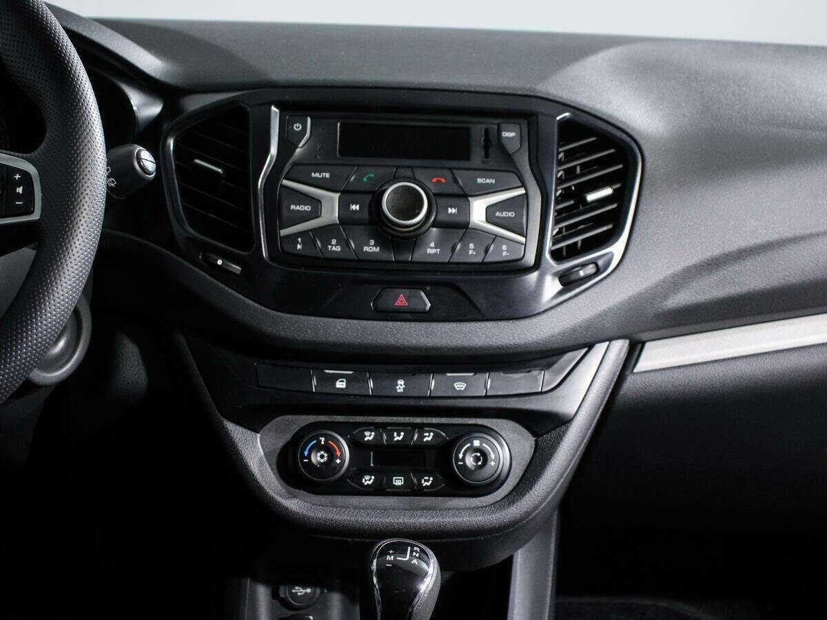 Лада (ВАЗ) Веста б/у, 2019, Роботизированная. Фото: #9