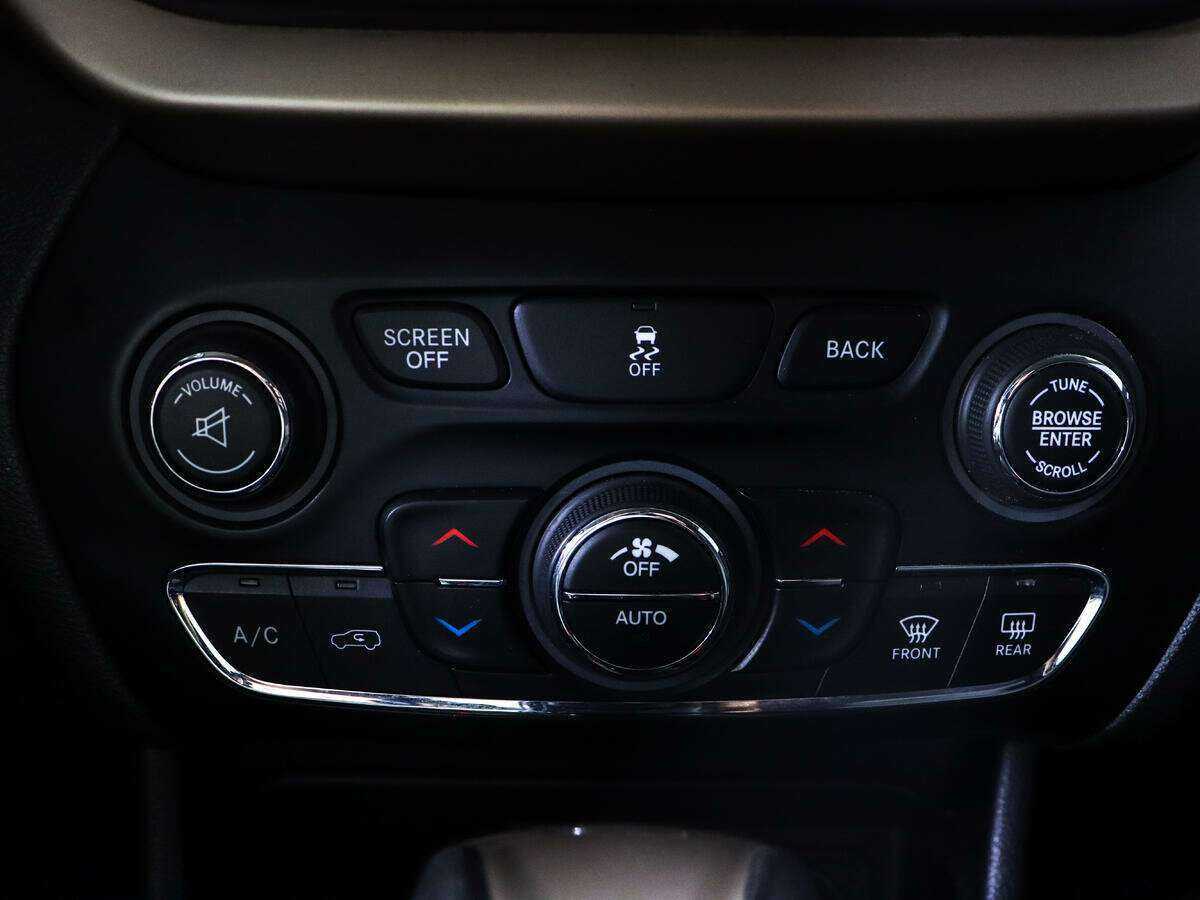 Jeep Cherokee б/у, 2014, Автоматическая. Фото: #16