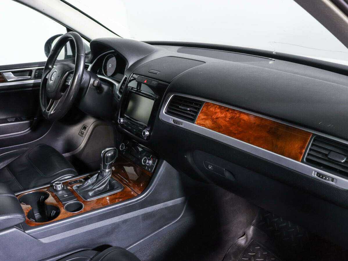 Фольксваген Туарег б/у, 2012, Автоматическая. Фото: #3