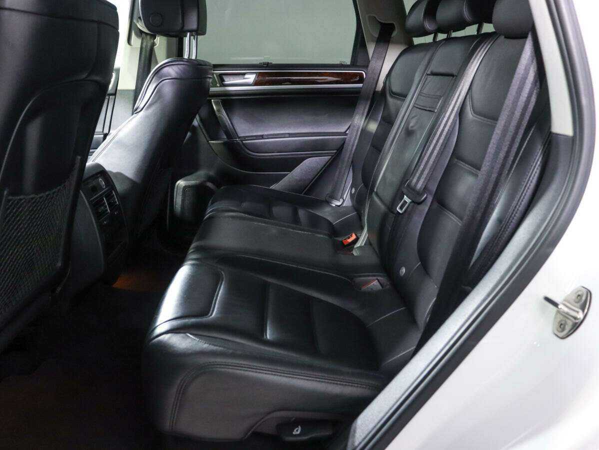 Фольксваген Туарег б/у, 2012, Автоматическая. Фото: #4