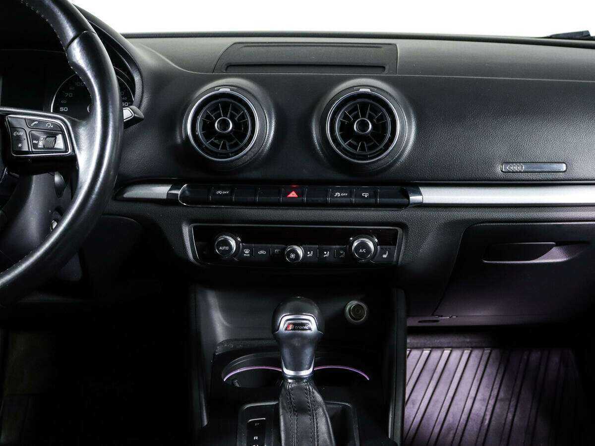 Audi A3 б/у, 2016, Роботизированная. Фото: #12