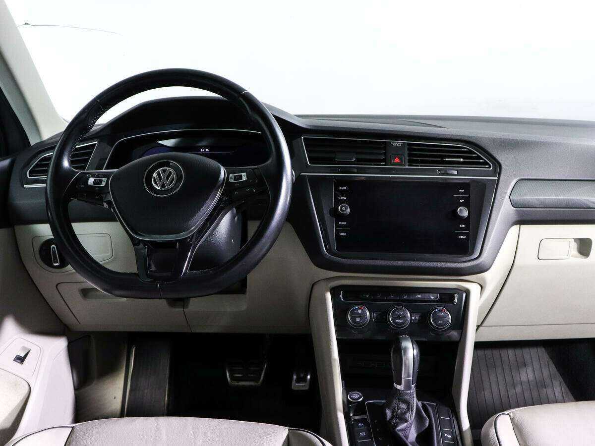 Volkswagen Tiguan б/у, 2018, Роботизированная. Фото: #11
