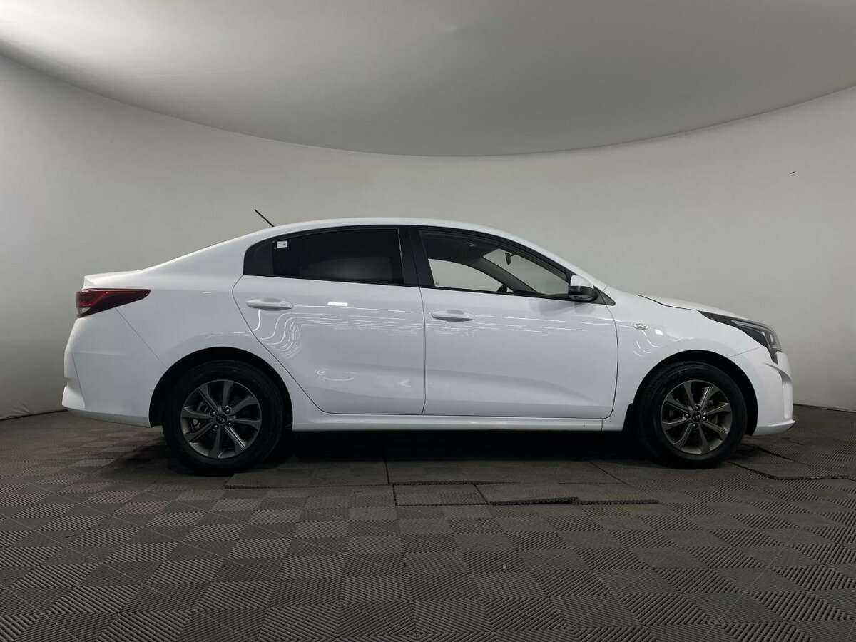 Kia Rio б/у, 2021, Автоматическая. Фото: #3