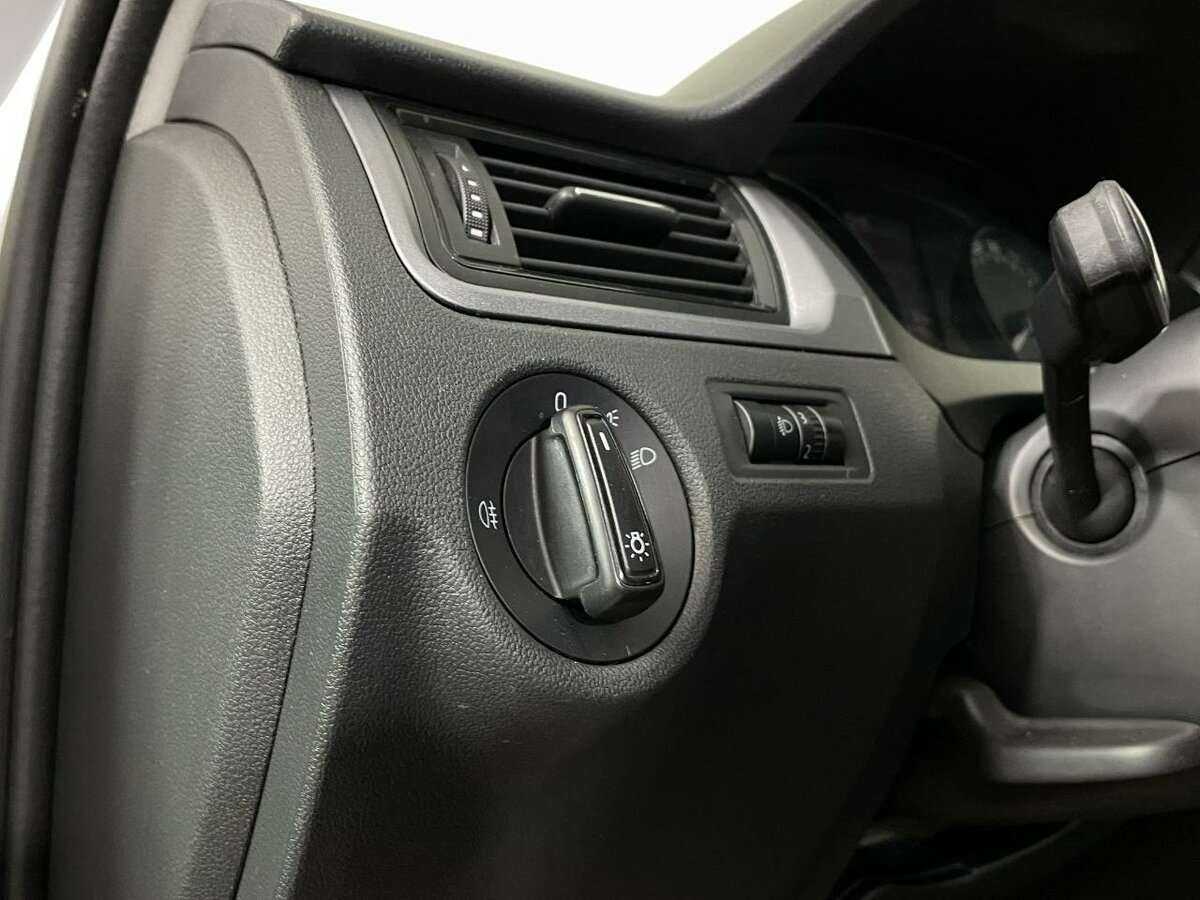 Skoda Rapid б/у, 2016, Механическая. Фото: #7