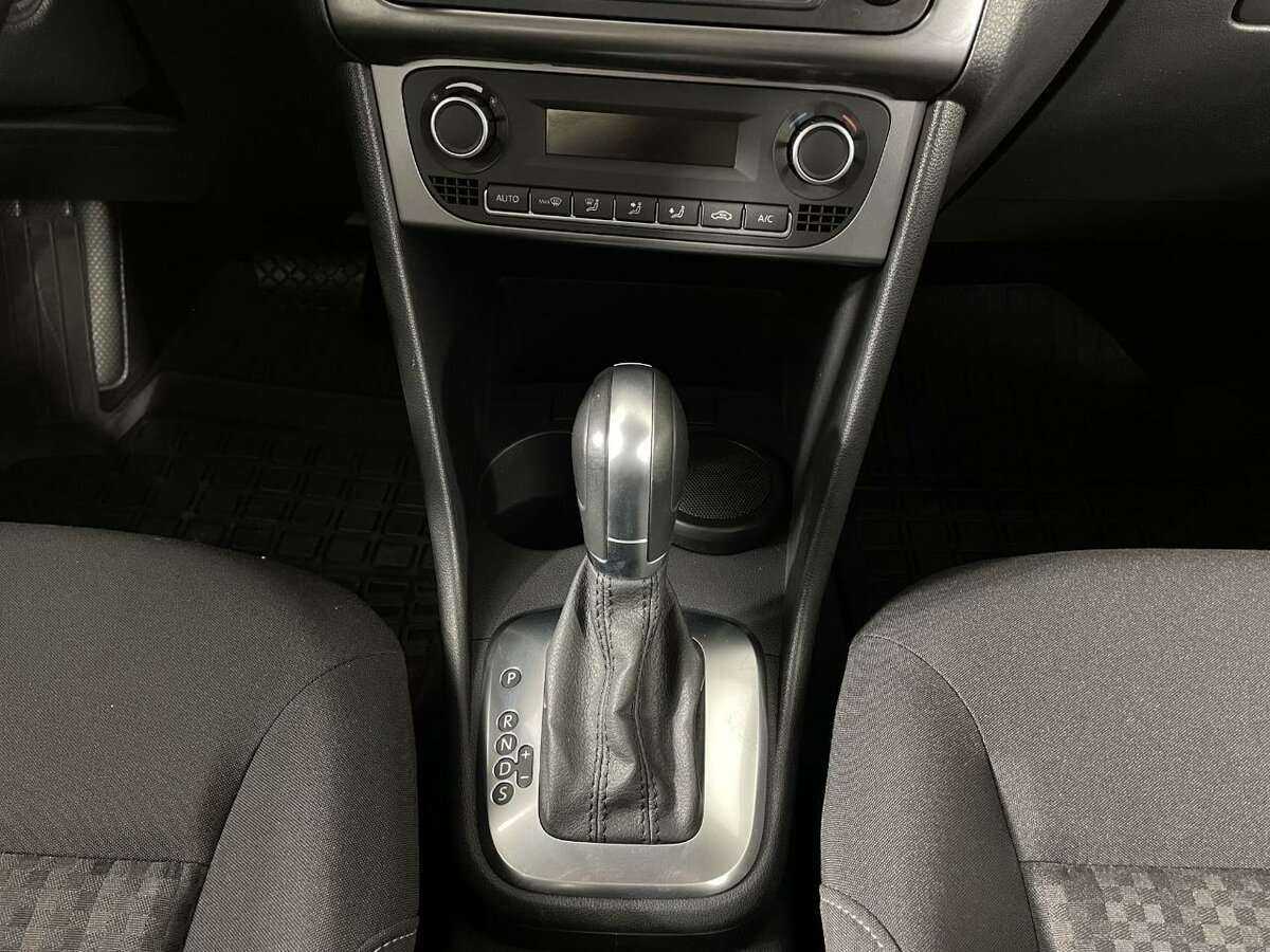 Volkswagen Polo б/у, 2019, Автоматическая. Фото: #11