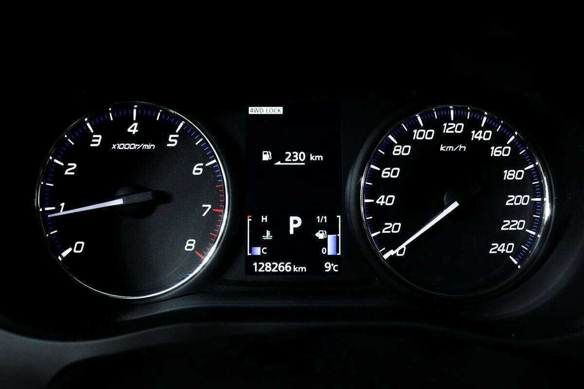 Mitsubishi Outlander б/у, 2013, Вариатор. Фото: #9