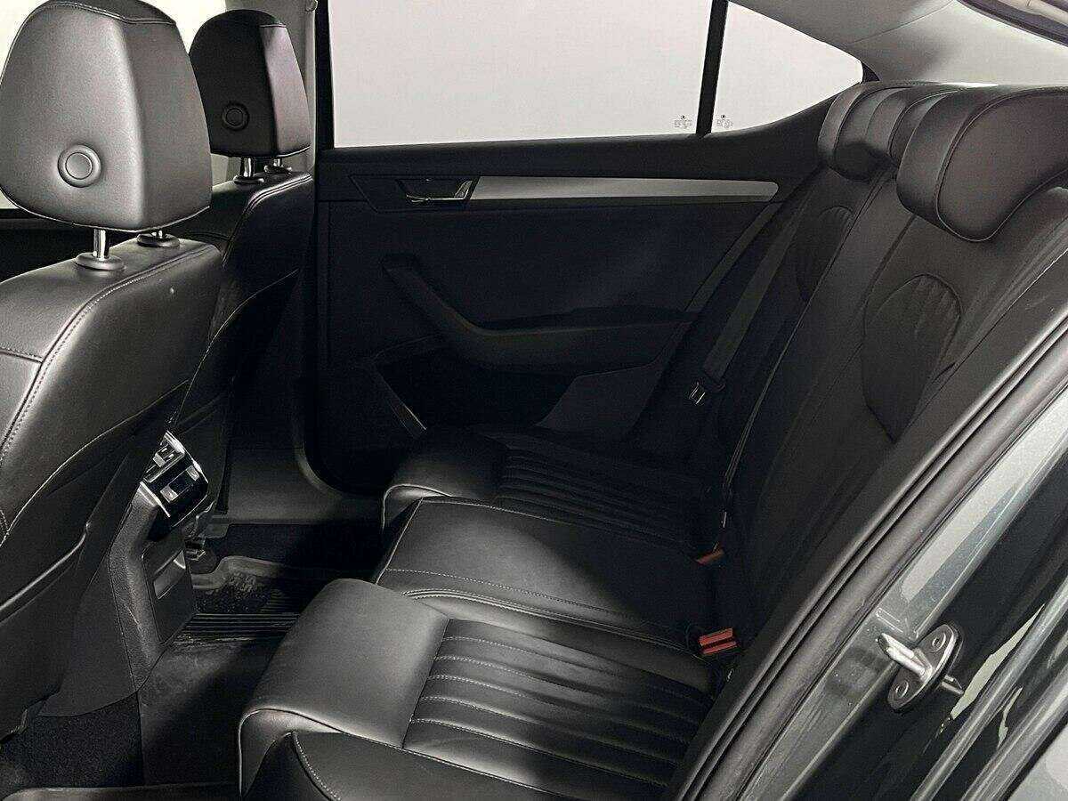 Шкода Суперб б/у, 2017, Роботизированная. Фото: #8