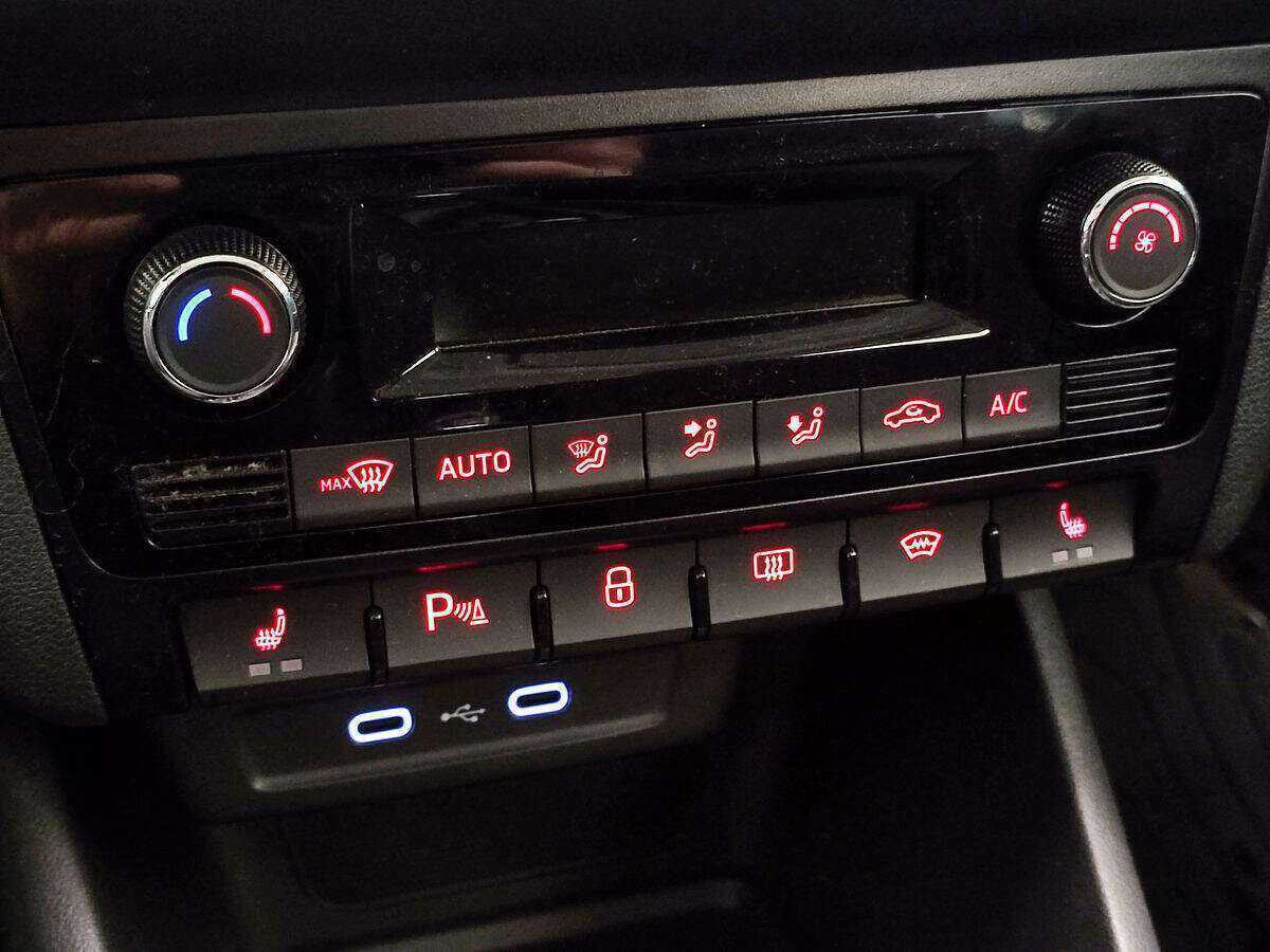 Volkswagen Polo б/у, 2021, Автоматическая. Фото: #13