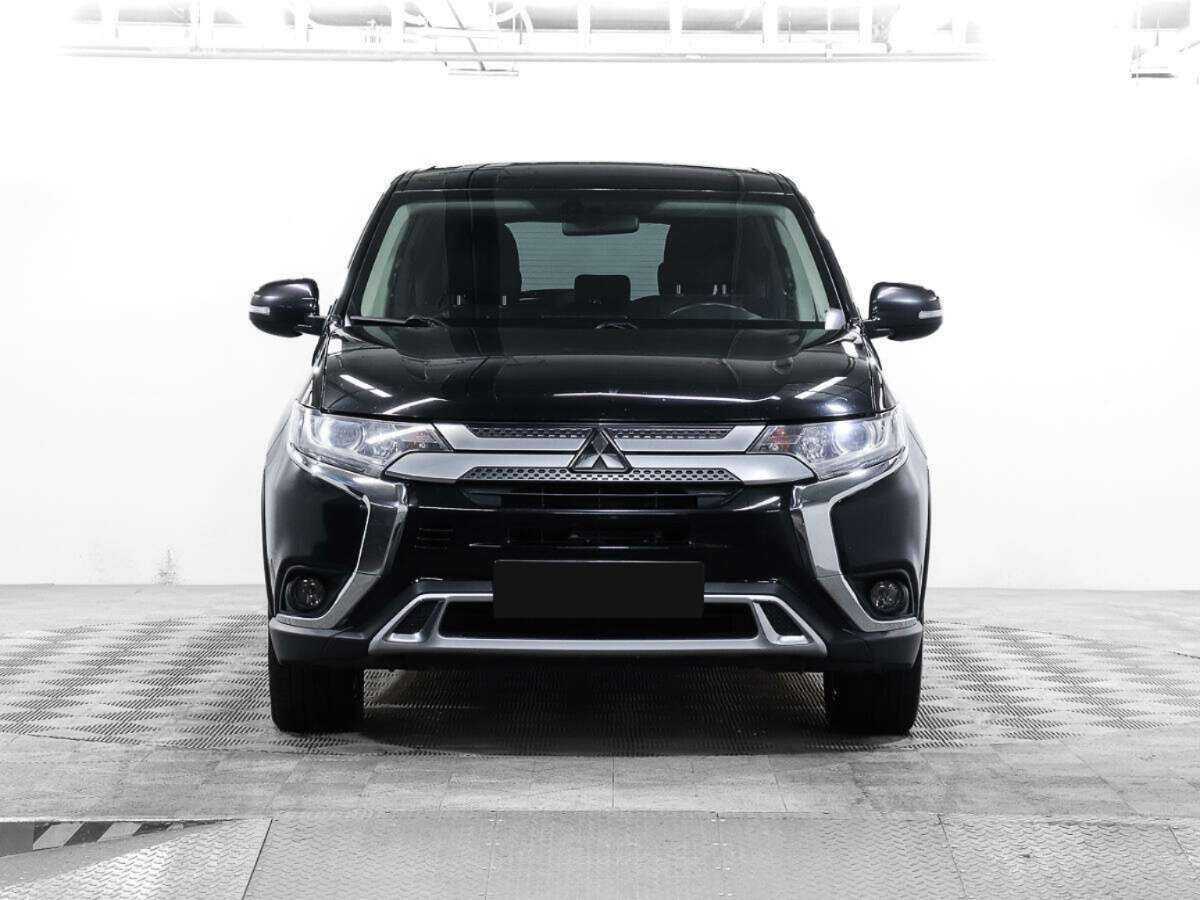 Mitsubishi Outlander б/у, 2018, Вариатор. Фото: #1