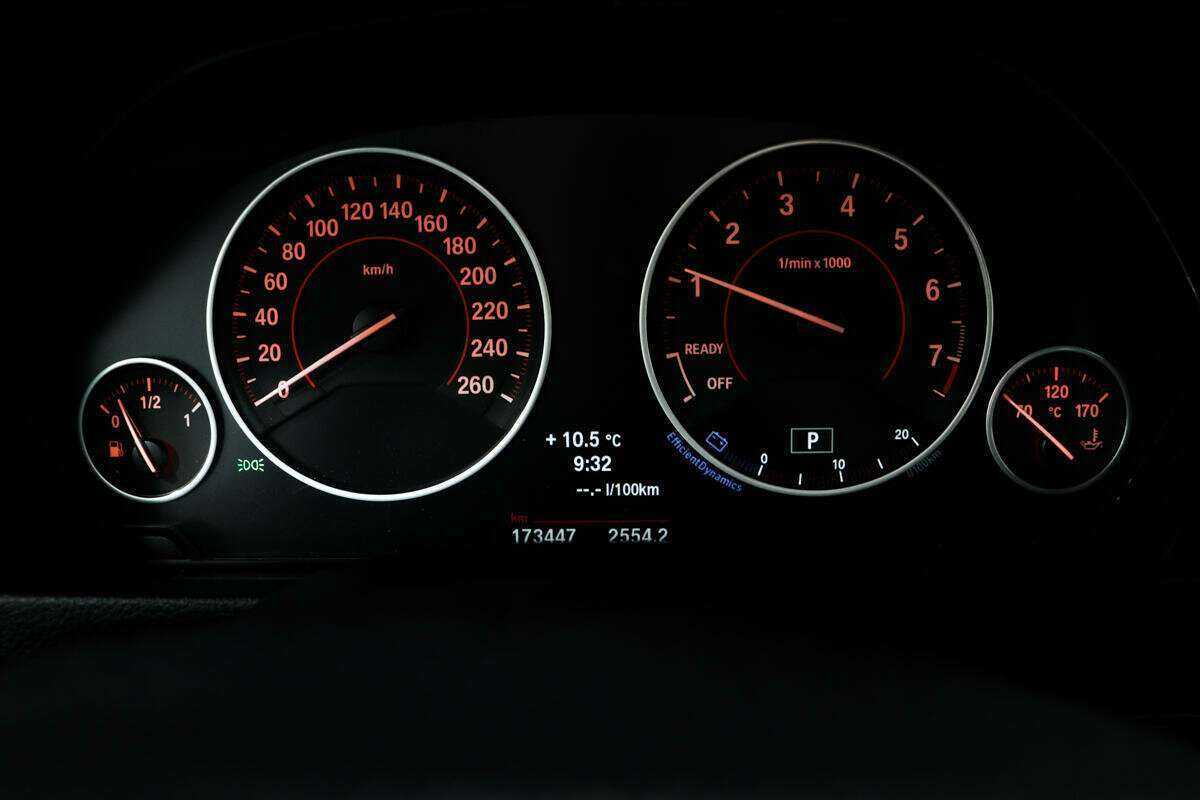 BMW 3 серии б/у, 2013, Автоматическая. Фото: #9