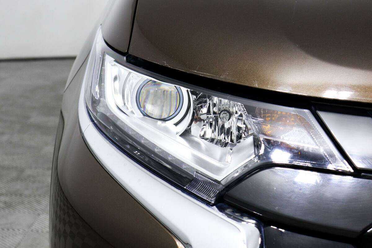 Mitsubishi Outlander б/у, 2022, Вариатор. Фото: #15