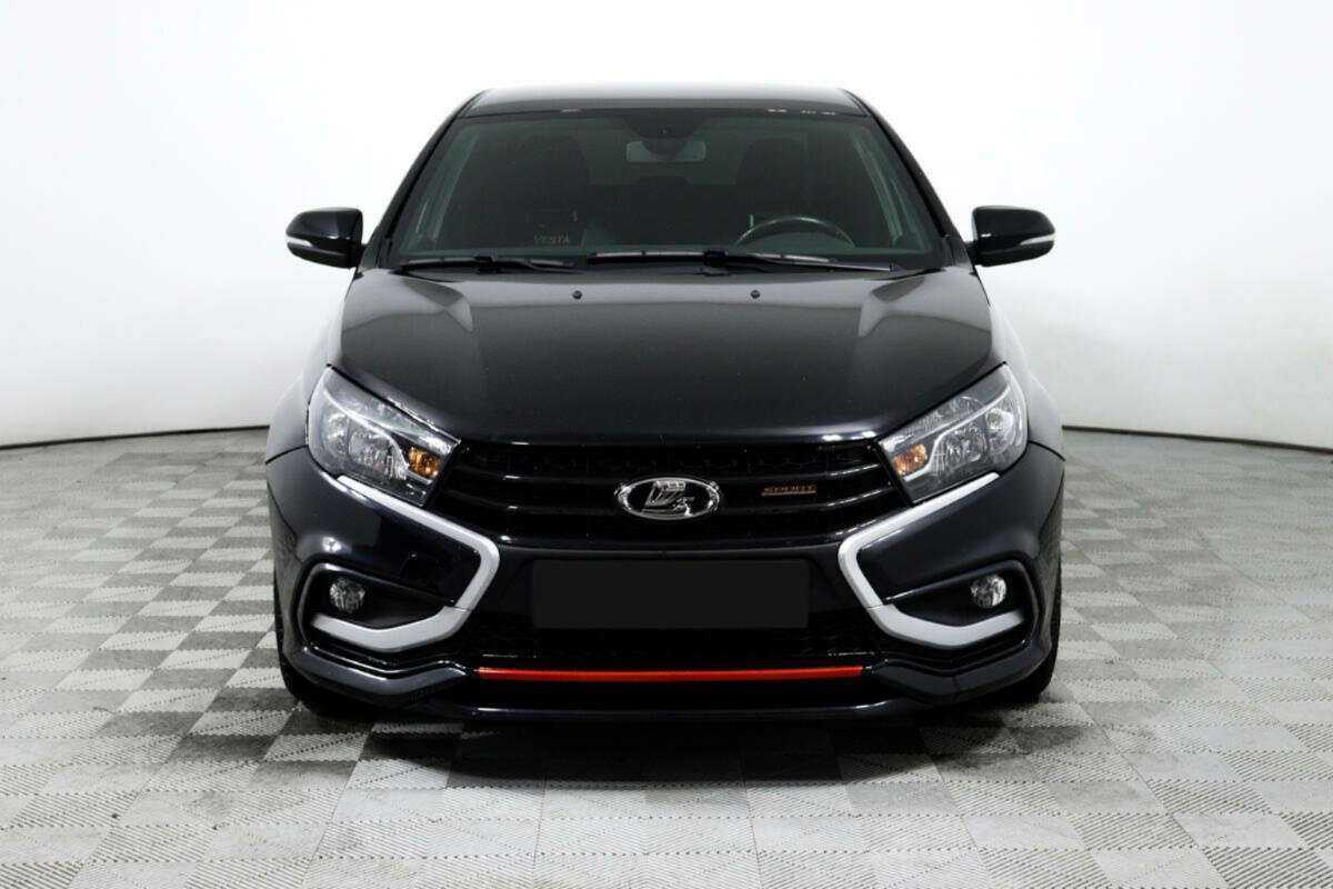 Лада (ВАЗ) Веста б/у, 2022, Механическая. Фото: #1