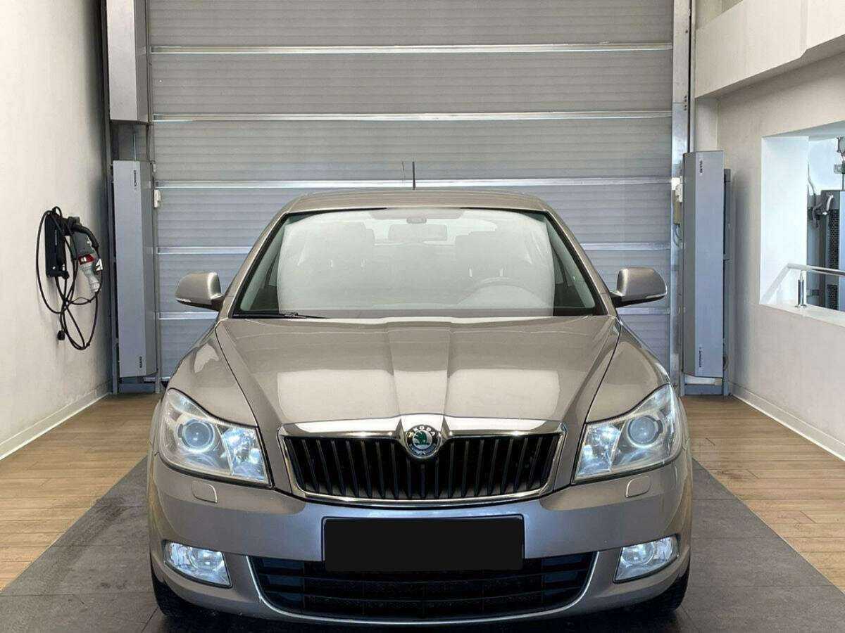 Skoda Octavia б/у, 2012, Автоматическая. Фото: #1
