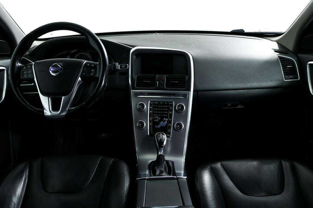 Volvo XC60 б/у, 2016, Автоматическая. Фото: #10