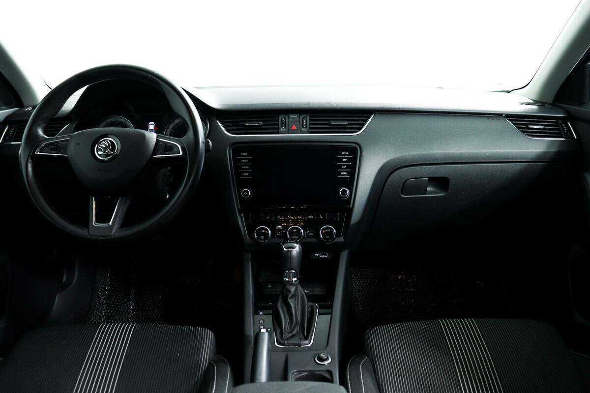 Шкода Октавия б/у, 2018, Роботизированная. Фото: #10