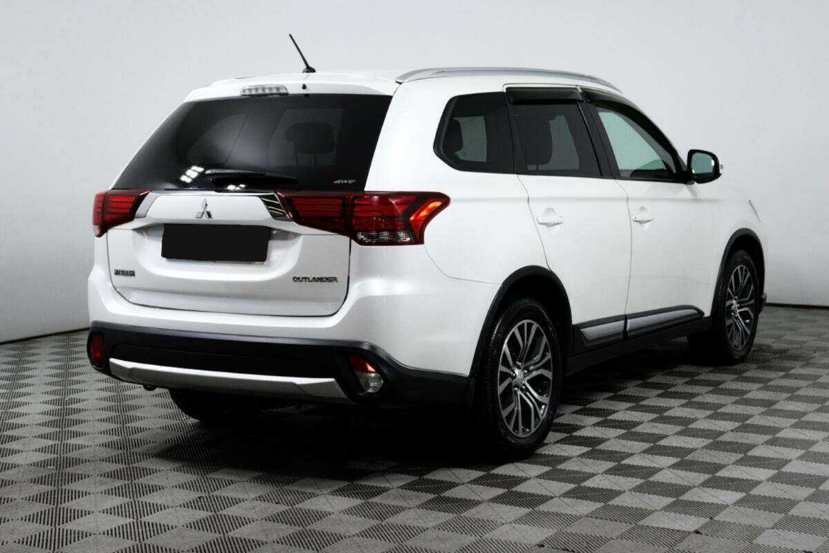 Mitsubishi Outlander б/у, 2015, Вариатор. Фото: #4