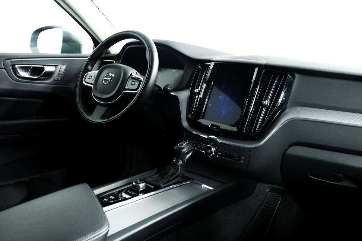 Volvo XC60 б/у, 2018, Автоматическая. Фото: #8