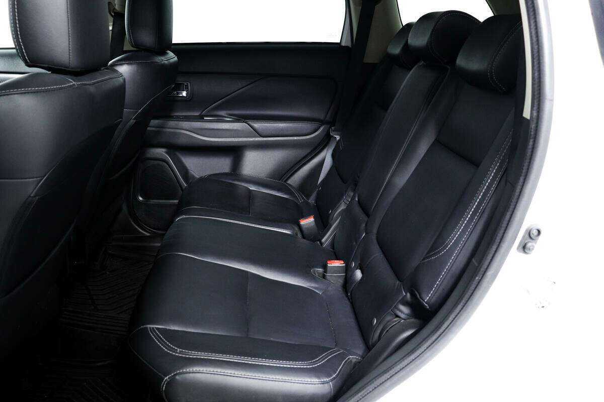 Mitsubishi Outlander б/у, 2019, Вариатор. Фото: #11